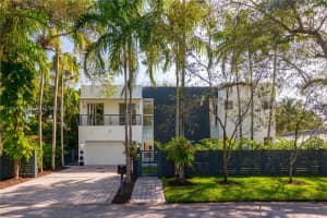 5060 SW 74th Terrace, Miami, FL 33143, Sold 04/28/22