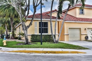 13193 NW 8th St, Pembroke Pines, FL 33028, Sold 04/08/22