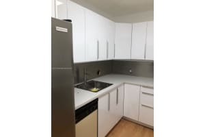 3375 N Country Club Dr, Miami, FL 33180, Sold 05/31/22