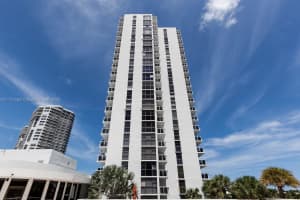 20515 E Country Club Dr APT 748, Aventura, FL 33180, Sold 06/06/22
