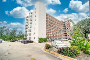 3660 NE 166th St APT 816, North Miami Beach, FL 33160, Sold 04/01/22