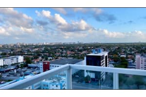5085 NW 7th St, Miami, FL 33126, Sold 04/27/22