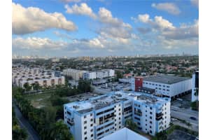 5085 NW 7th St, Miami, FL 33126, Sold 04/27/22