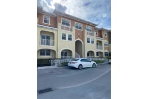 10800 NW 88th Terrace UNIT 203, Doral, FL 33178, Sold 05/03/22