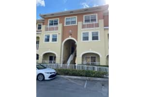 10800 NW 88th Terrace UNIT 203, Doral, FL 33178, Sold 05/03/22