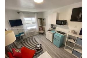 335 Ocean Dr APT 229, Miami Beach, FL 33139, Sold 04/25/22
