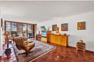 600 Parkview Dr APT 215, Hallandale Beach, FL 33009, Sold 04/28/22