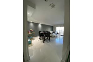 6965 Harding Ave APT 306, Miami Beach, FL 33141, Sold 07/15/22
