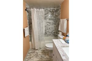 2555 Collins Ave APT 501, Miami Beach, FL 33140, Sold 05/31/22