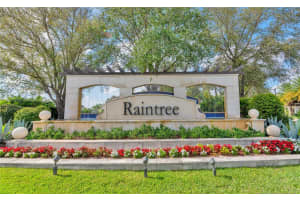 335 SW 113th Ln, Pembroke Pines, FL 33025, Sold 06/03/22