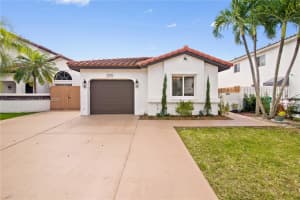 14726 SW 113th Ln, Miami, FL 33196, Sold 04/14/22