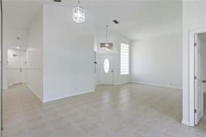 228 E Bayridge Dr, Weston, FL 33326, Sold 04/12/22