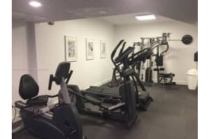 16570 NE 26th Ave #2c, North Miami Beach, FL 33160, Sold 06/13/22