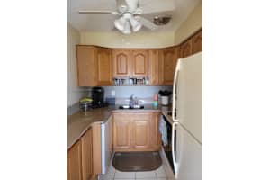 1015 SW 11th Ave #12k, Hallandale Beach, FL 33009, Sold 08/09/22