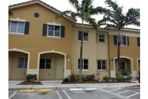 1586 SE 31st Ct, Homestead, FL 33035, Sold 04/21/22