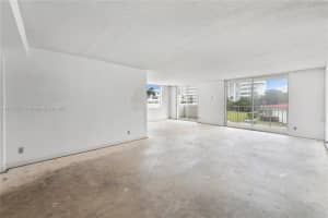 1050 93rd St #2f, Bay Harbor Islands, FL 33154, Sold 06/06/22