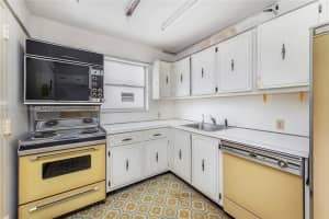 1050 93rd St #2f, Bay Harbor Islands, FL 33154, Sold 06/06/22