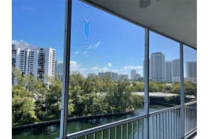 300 Diplomat Pkwy APT 810, Hallandale Beach, FL 33009, Sold 03/29/22