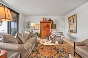 2 Grove Isle Dr, Miami, FL 33133, Sold 06/13/22