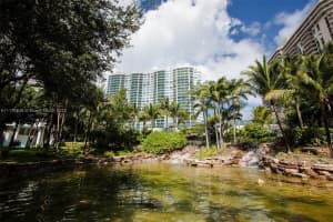 20281 E Country Club Dr, Aventura, FL 33180, Sold 10/20/22