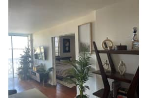 1020 Meridian Ave APT 706, Miami Beach, FL 33139, Sold 05/11/22