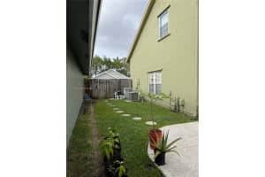 12236 NW 33rd St, Sunrise, FL 33323, Sold 04/25/22