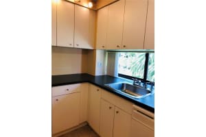 17021 N Bay Rd APT 320, Sunny Isles Beach, FL 33160, Sold 05/06/22