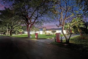 11025 SW 40th St, Davie, FL 33328, Sold 04/20/22
