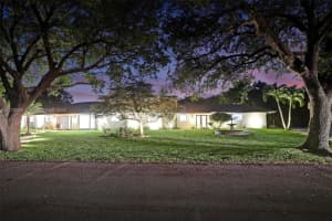11025 SW 40th St, Davie, FL 33328, Sold 04/20/22