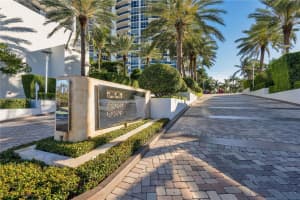 450 Alton Rd APT 3508, Miami Beach, FL 33139, Sold 04/22/22