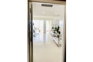 11111 Biscayne Blvd #8f, Miami, FL 33181, Sold 08/15/22