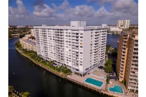 137 Golden Isles Dr APT 1210, Hallandale Beach, FL 33009, Sold 07/26/22