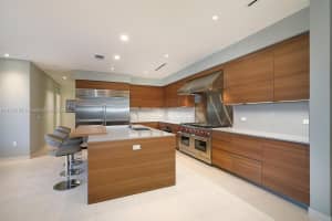 3581 E Glencoe St APT 203, Miami, FL 33133, Sold 10/19/22