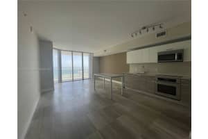 1300 Brickell Bay Dr APT 3006, Miami, FL 33131, Sold 05/06/22