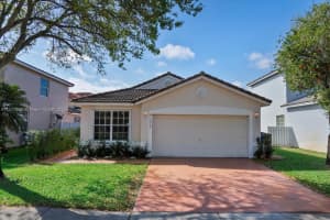 16264 NW 20th St, Pembroke Pines, FL 33028, Sold 04/26/22
