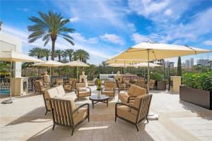 19955 NE 38th Ct APT 1006, Aventura, FL 33180, Sold 06/02/22
