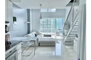 60 SW 13th St #2404, Miami, FL 33130, Sold 04/20/22