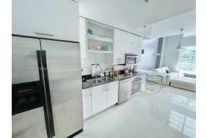 60 SW 13th St #2404, Miami, FL 33130, Sold 04/20/22
