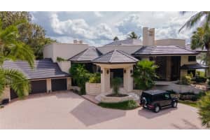 2965 Surrey Ln, Weston, FL 33331, Sold 08/18/22