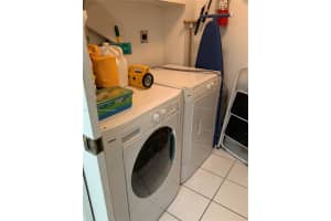 9805 NW 52nd St APT 311, Doral, FL 33178, Sold 05/10/22