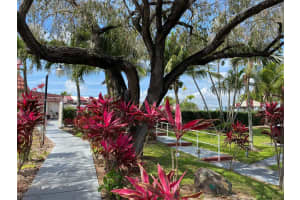 20311 NE 2nd Ave APT 18, Miami, FL 33179, Sold 04/27/22