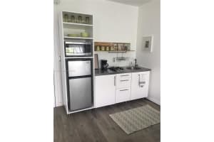 3700 Collins Ave s 308, Miami, FL 33140, Sold 09/23/22