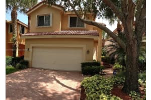 10690 NW 1st St, Plantation, FL 33324, Sold 04/18/22