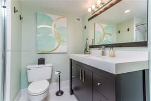 427 Golden Isles Dr #11j, Hallandale Beach, FL 33009, Sold 04/22/22