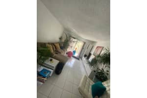 1519 Drexel Ave APT 302, Miami Beach, FL 33139, Sold 04/20/22