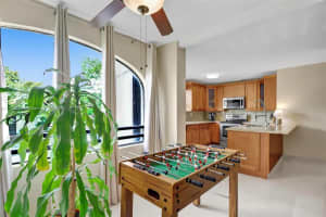 3559 Magellan Cir APT 327, Aventura, FL 33180, Sold 04/29/22