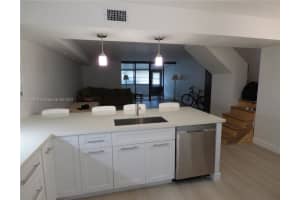 20300 W Country Club Dr APT 123, Aventura, FL 33180, Sold 04/05/22