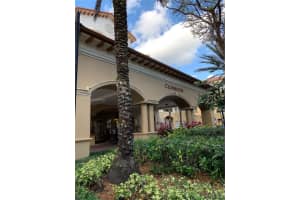 16102 Emerald Estates Dr APT 405, Weston, FL 33331, Sold 08/04/22