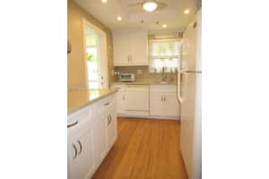 580 Egret Dr APT 108, Hallandale Beach, FL 33009, Sold 05/02/22