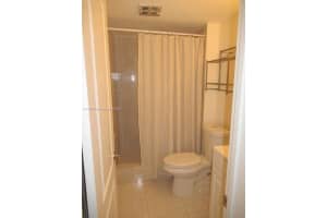580 Egret Dr APT 108, Hallandale Beach, FL 33009, Sold 05/02/22